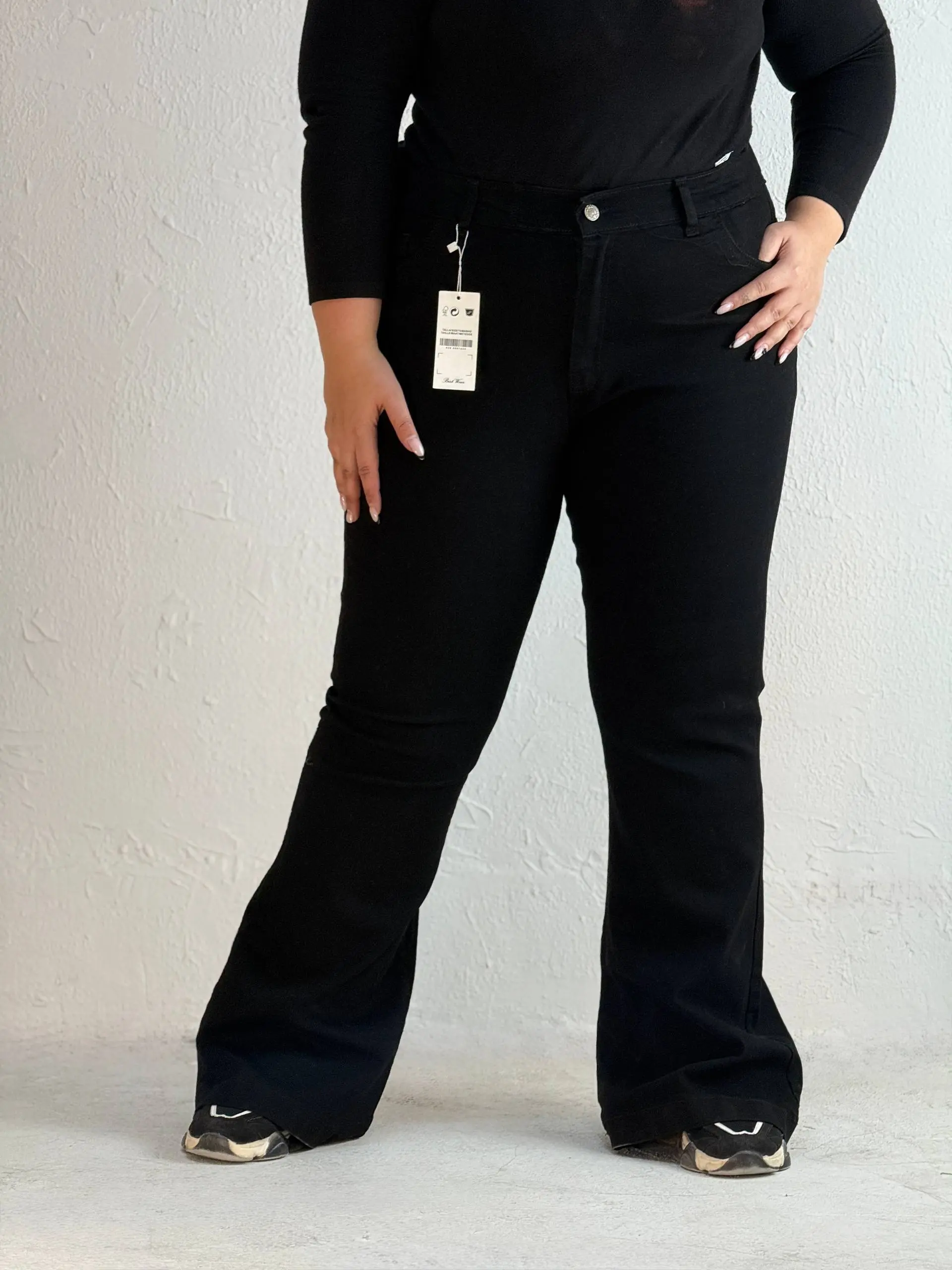 بوتکات سایزبزرگ مشکیSAM JEAN